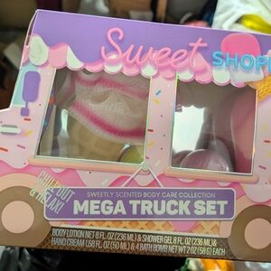 Sweet Shop Mega Truck Set